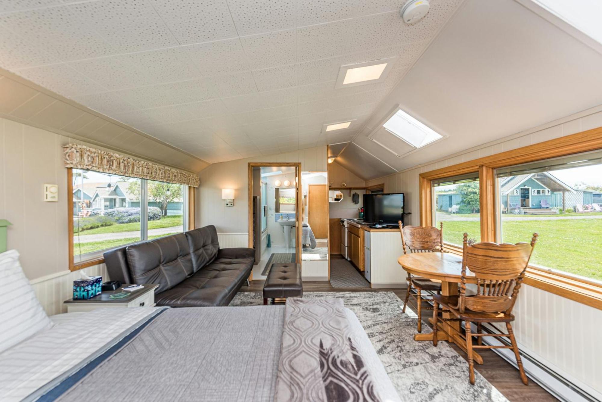 Juan De Fuca Waterfront Hotel & Cottages Sequim Exteriér fotografie